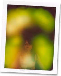 tracey gets her aura image taken.. ooooooooh